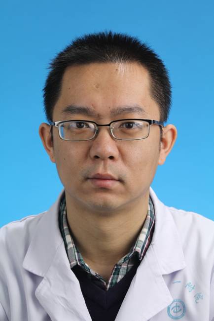 上午下午顾朝辉副主任医师擅长:达芬奇机器人等微创手术治疗泌尿生殖